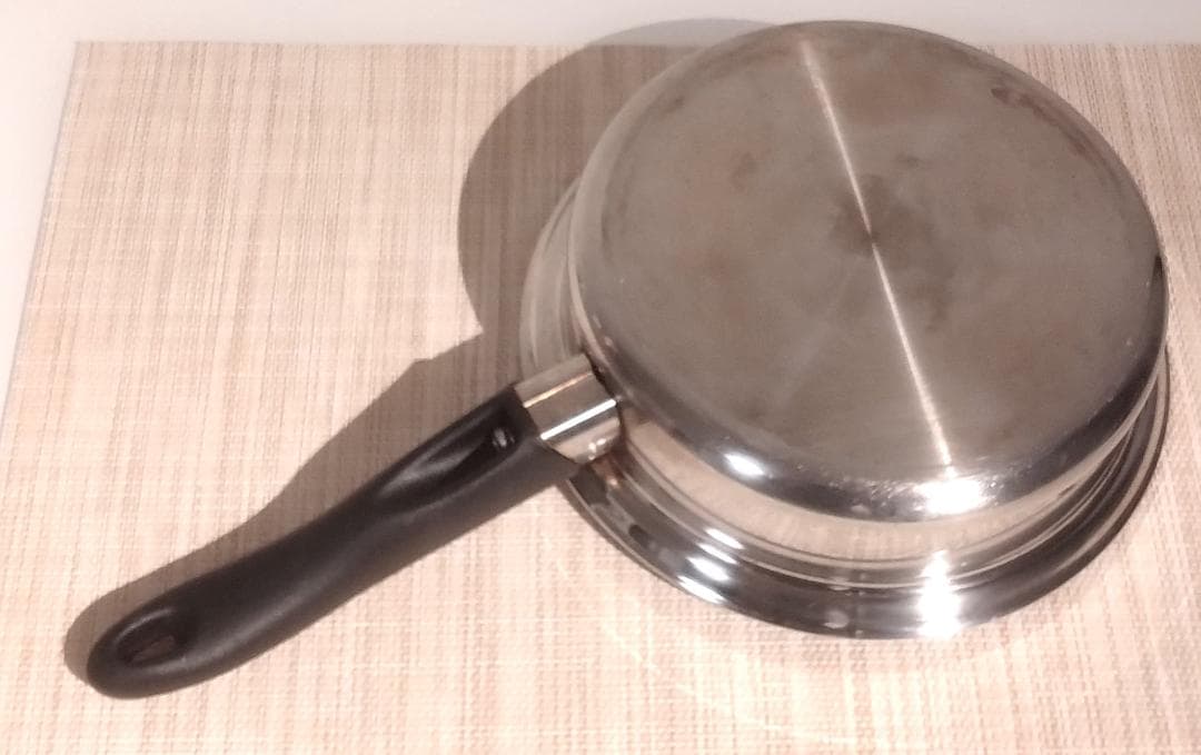 アムウェイクイーン　片手鍋ソースパン（中）内径約19cm