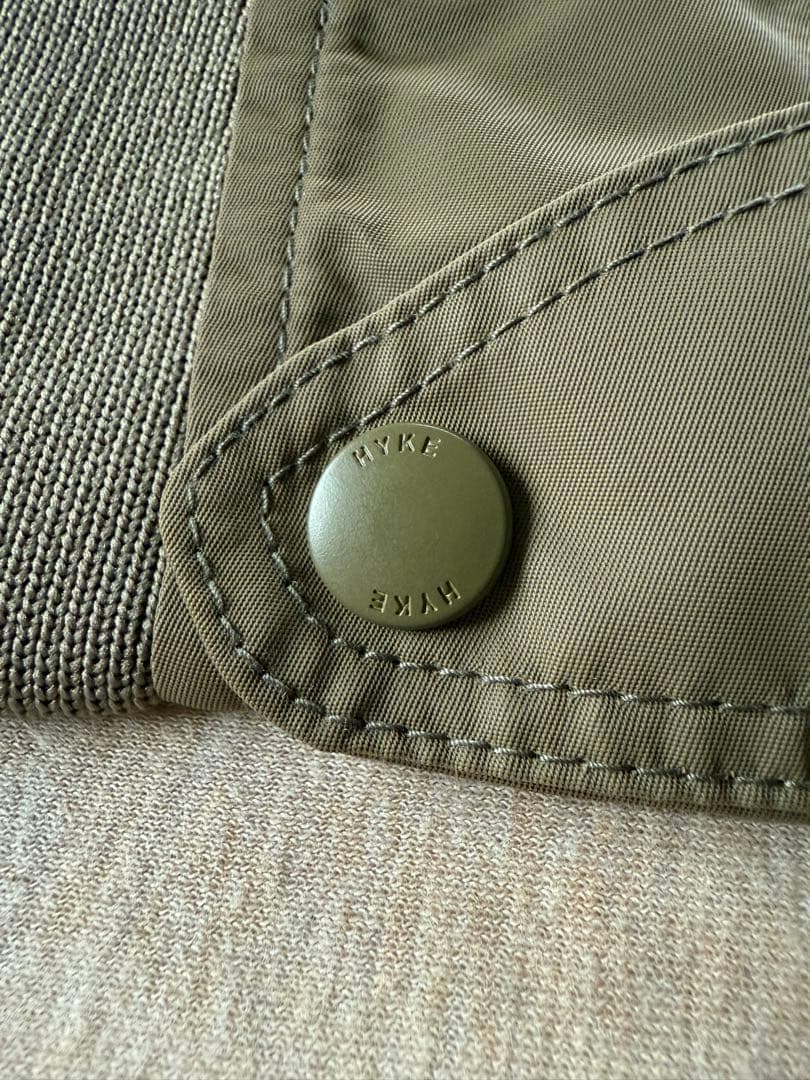 1新品 HYKE レディース TYPE L-2A JACKET ブルゾン カーキ