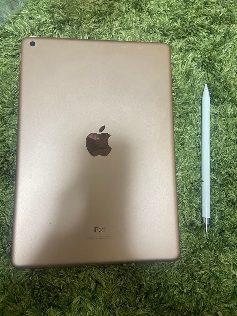 iPad本体 ゴールド + Apple Pencil