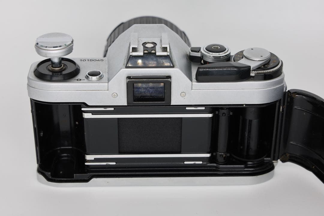 Canon AE-1 フィルム一眼レフカメラ
