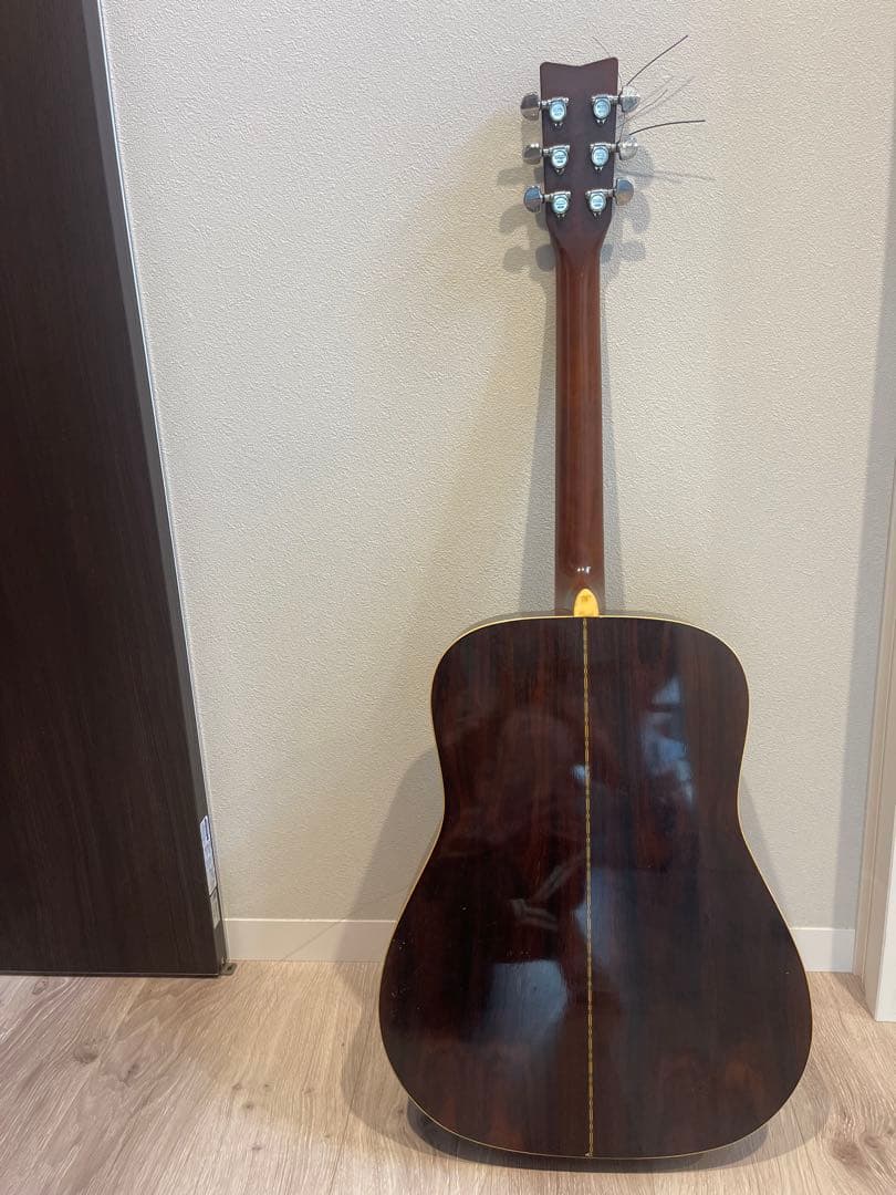 YAMAHA　アコースティックギター　FG-251