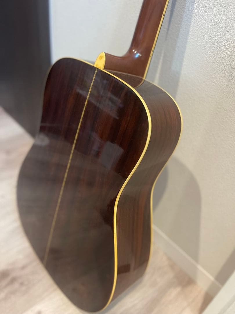YAMAHA　アコースティックギター　FG-251