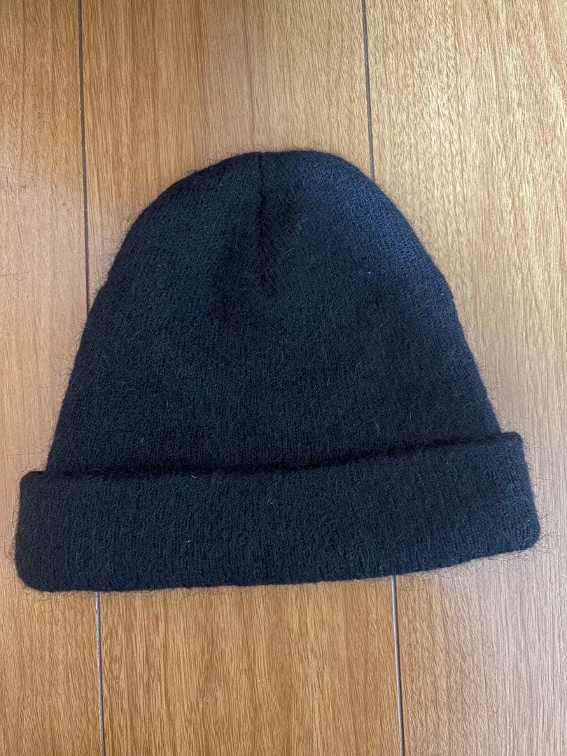 Supreme 黒 ニット帽・ビーニー