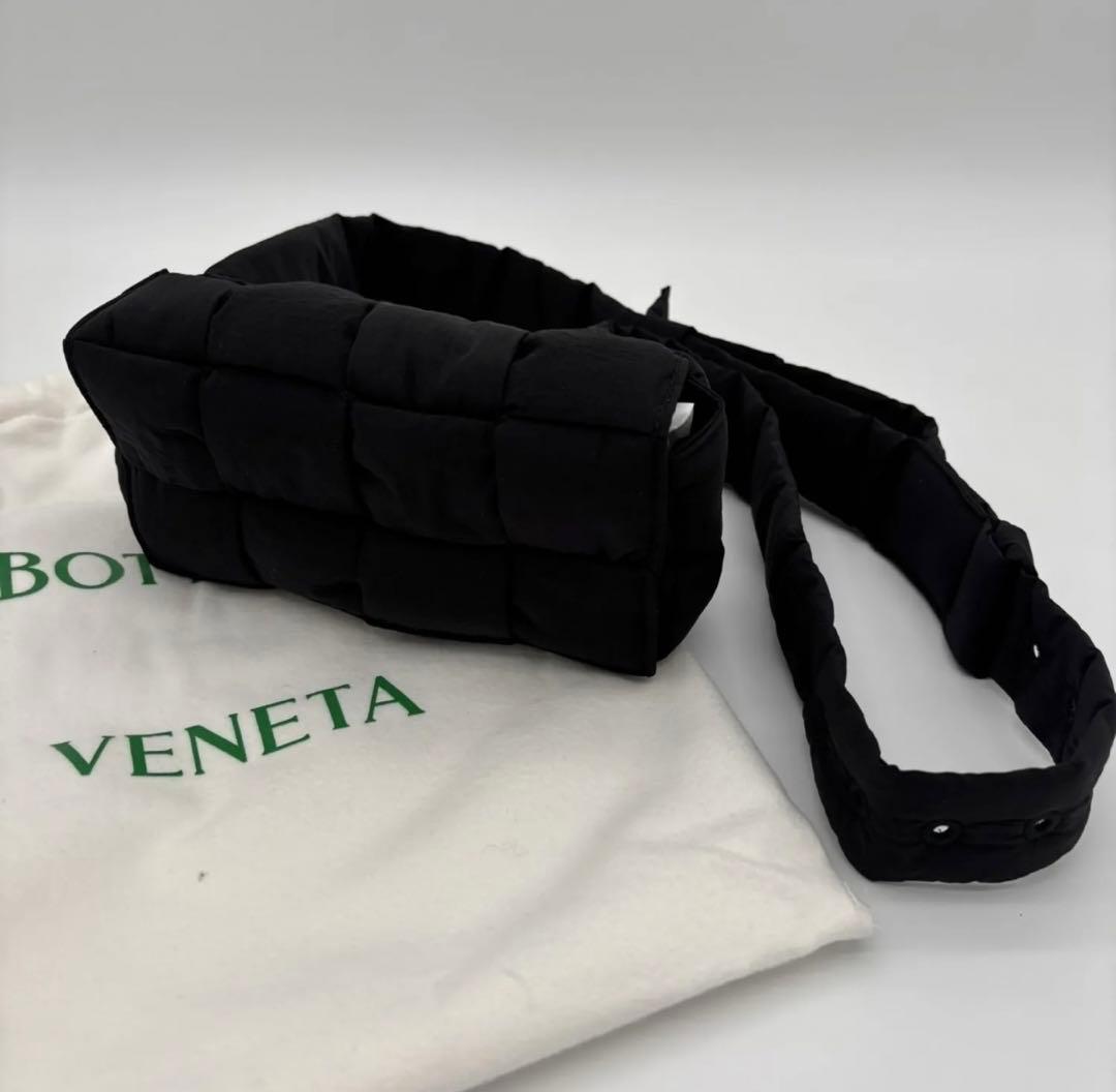 Bottega Veneta ボディバッグ 黒