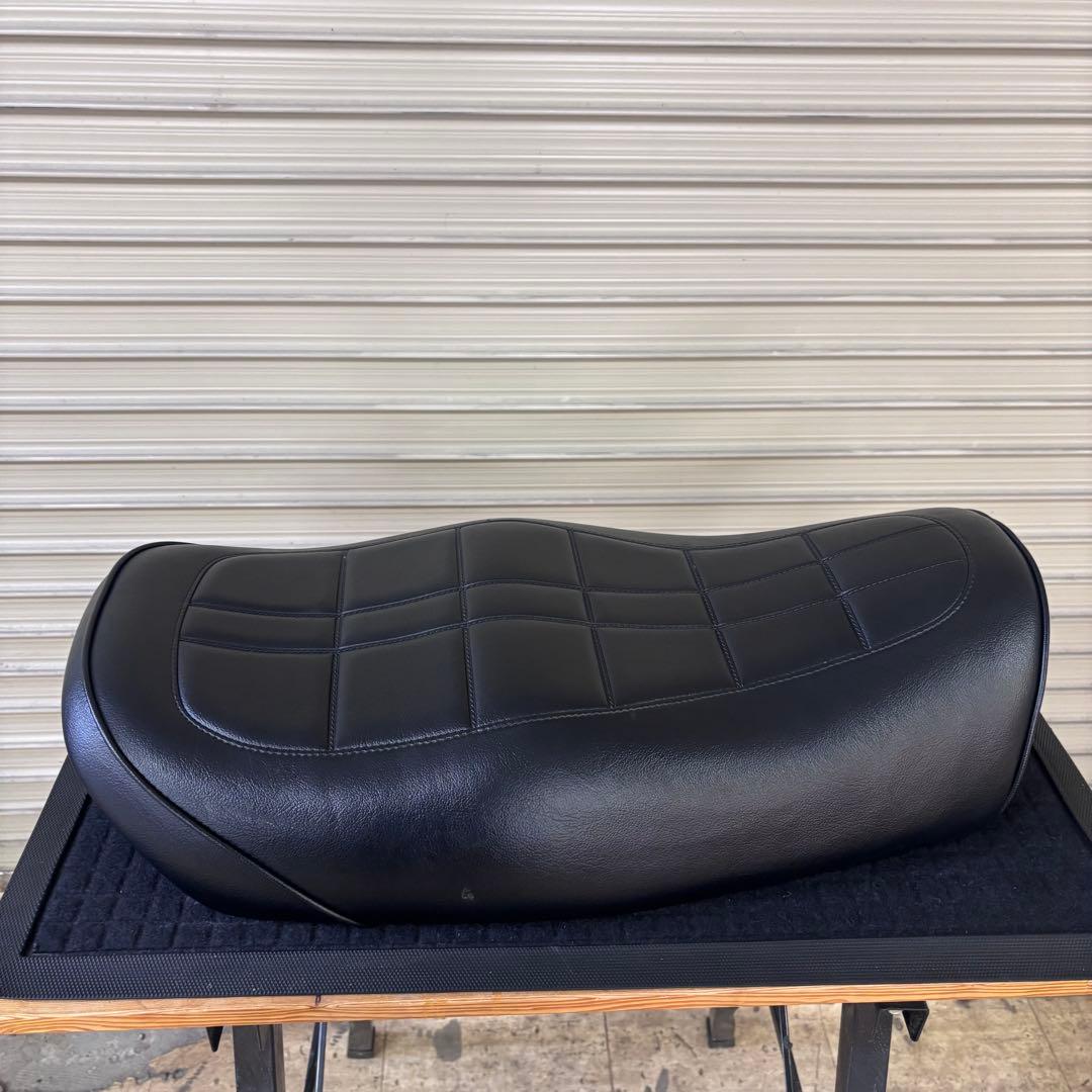 ゼファー750 シート Z2 仕様
