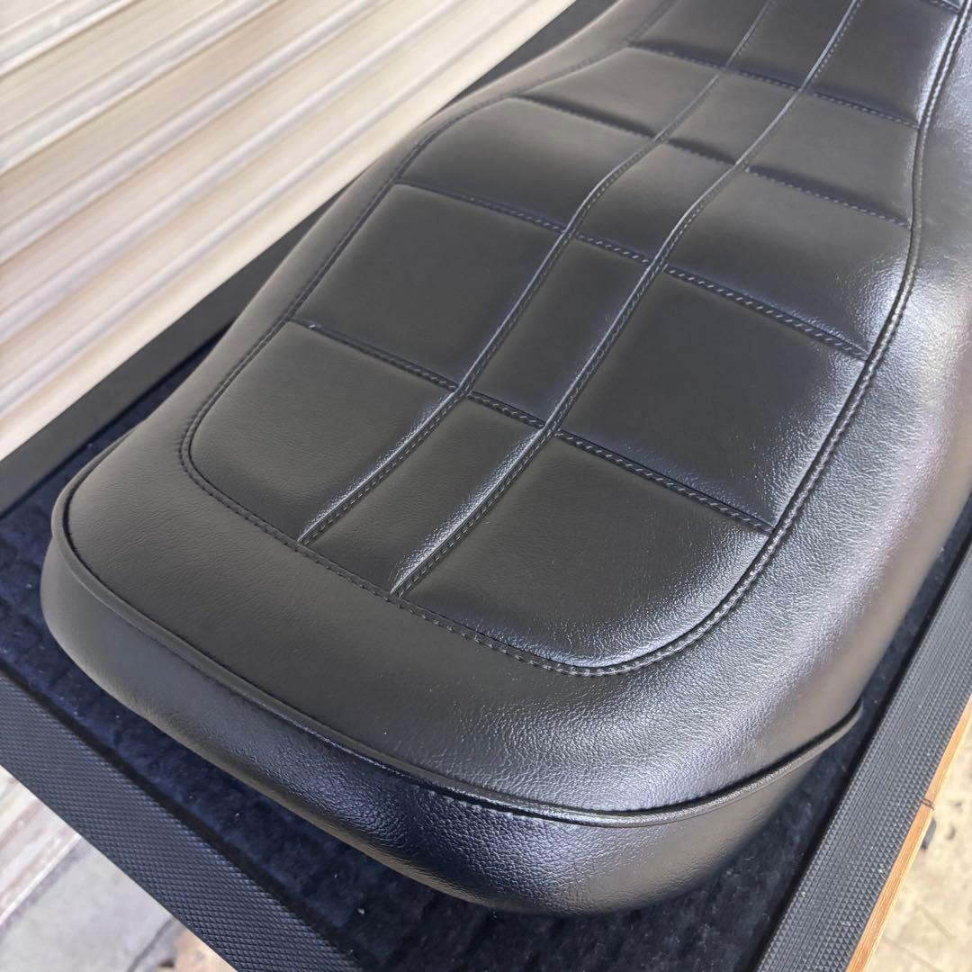 ゼファー750 シート Z2 仕様