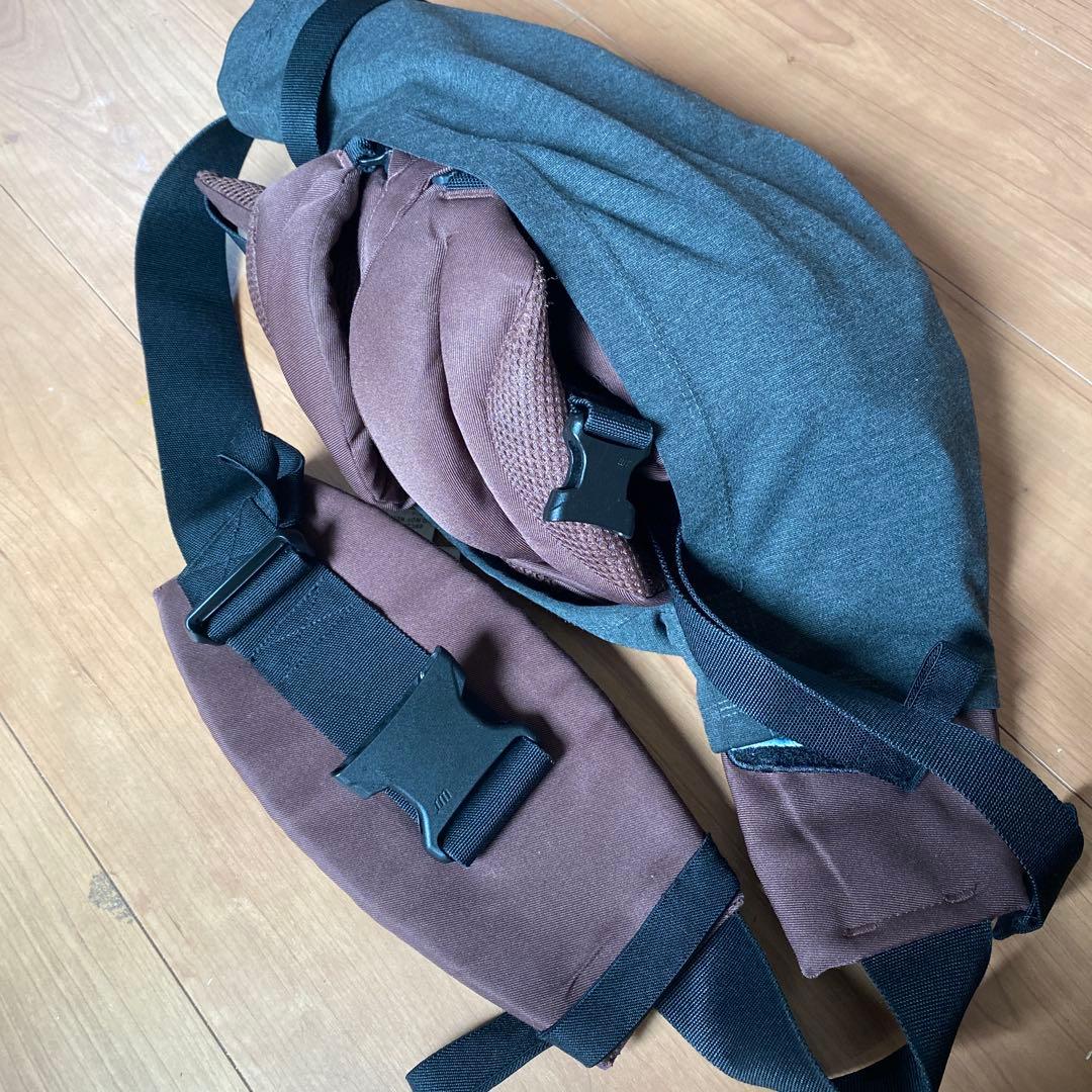 エルゴベビー★抱っこ紐　オムニ360 ブラウン★ポーチ＆収納カバー付き