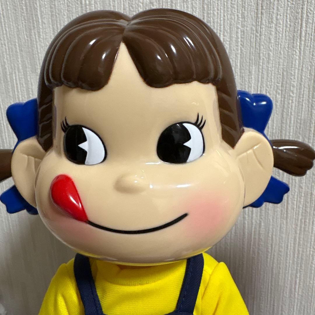 不二家　ペコちゃん人形　2体セット