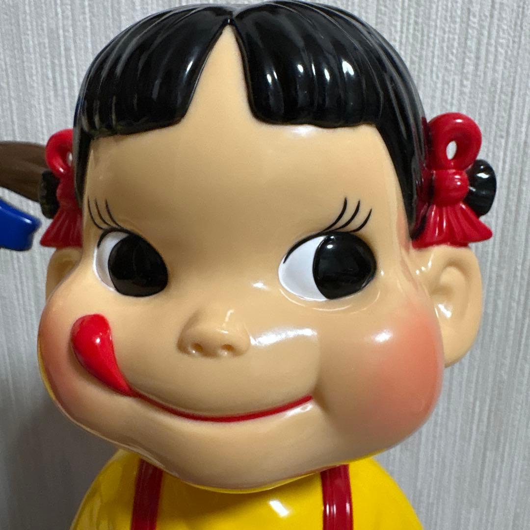 不二家　ペコちゃん人形　2体セット