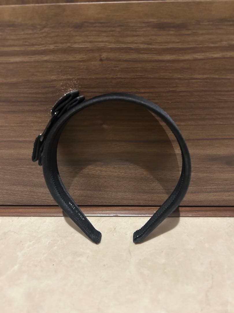 フェラガモ　ヘアバンド　カチューシャ　美品