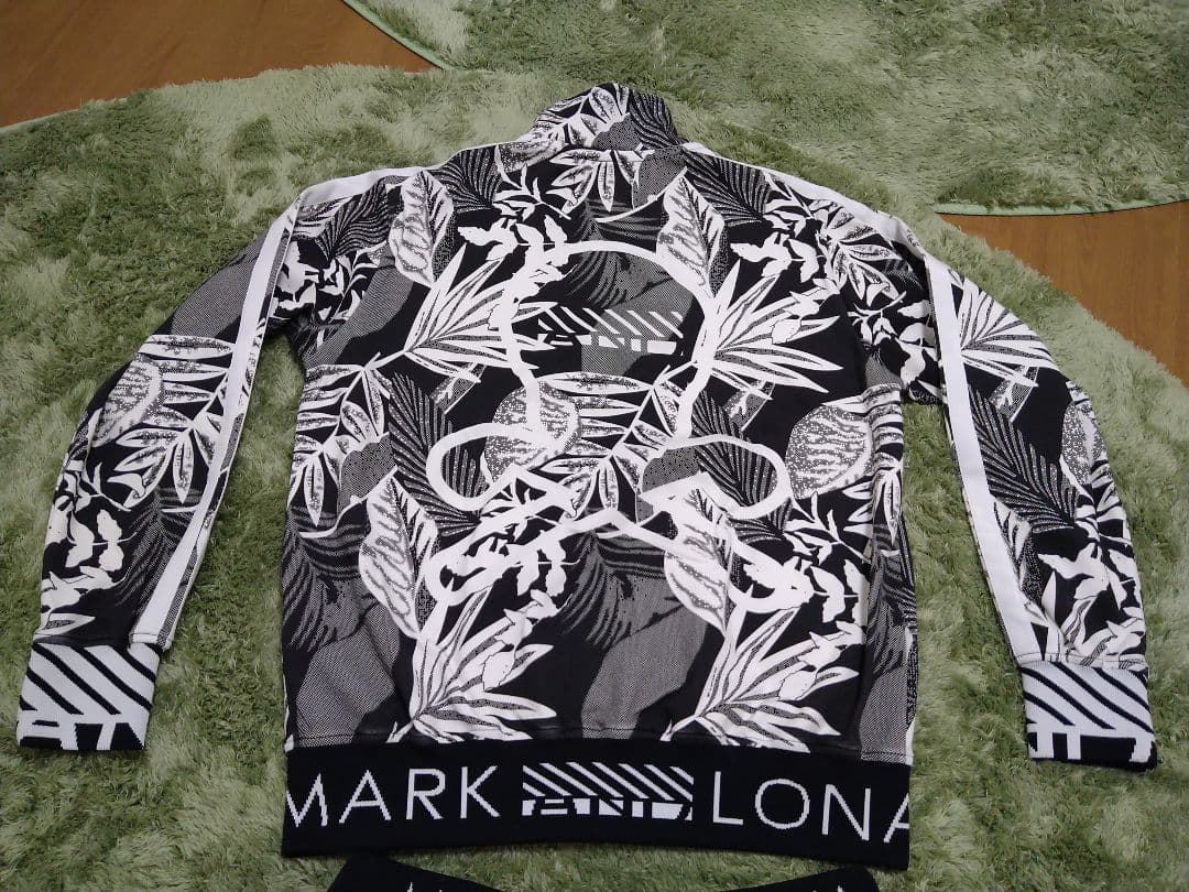 MARK & LONA　マークアンドロナ　メンズ　ゴルフウェア　セットアップ