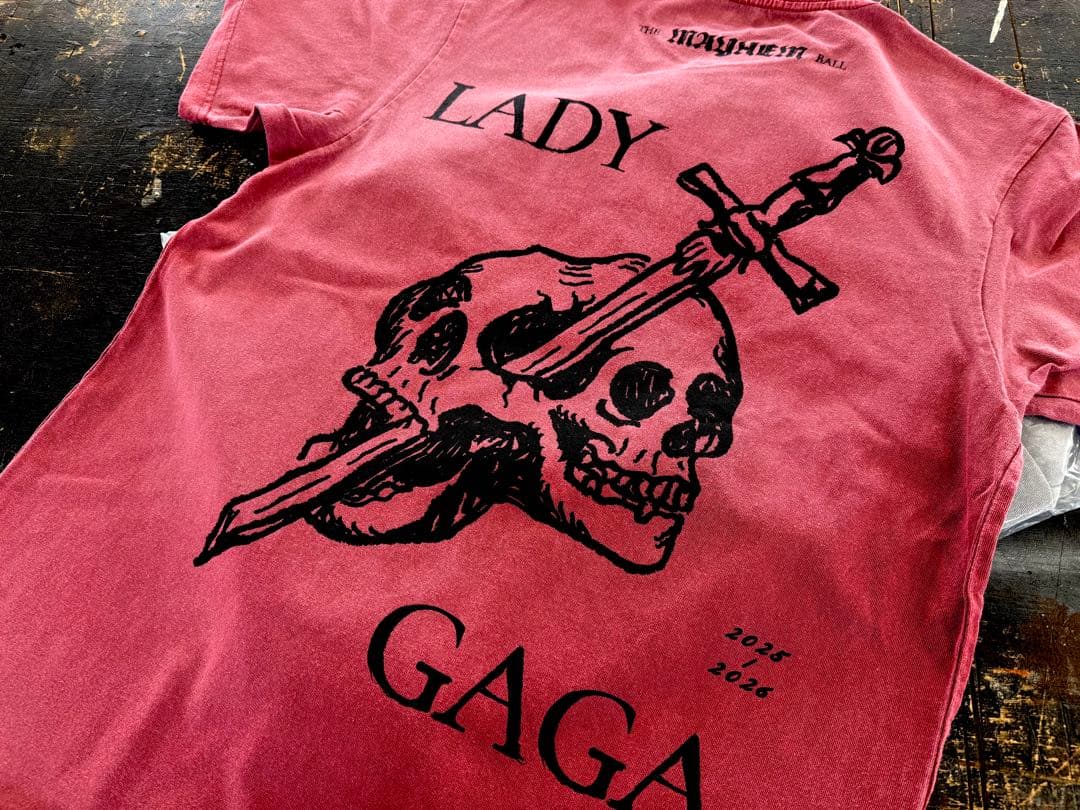 (ラスト1着)新品レディーガガ VIPGOLD 最前列 Tシャツ M〜最安値〜