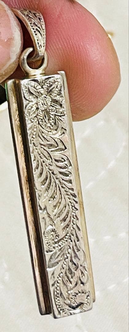 925シルバー ネックレス ペンダントVITREOUS 40g