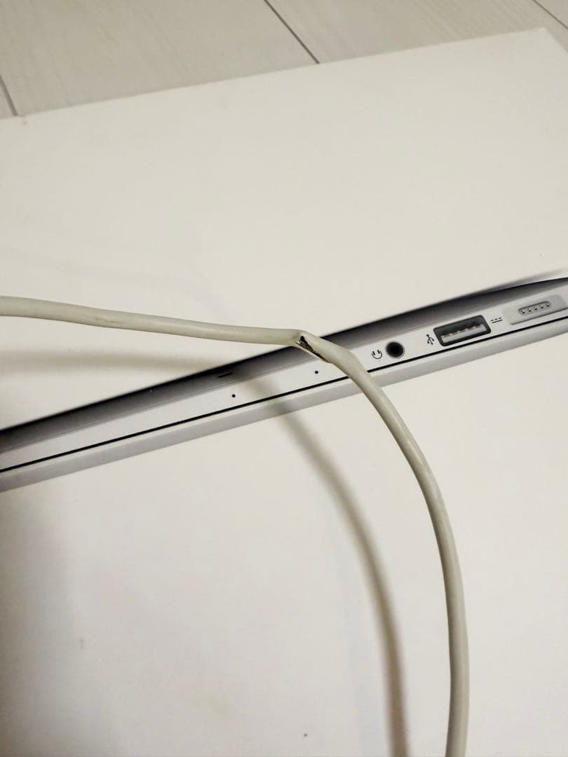 Mac Book air 11インチ　2014年モデル