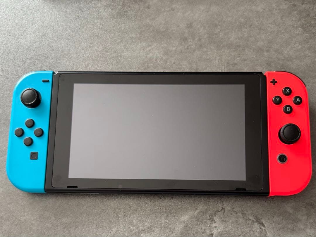 【箱無し】任天堂 Switch 2020年製造 傷ほぼ無し
