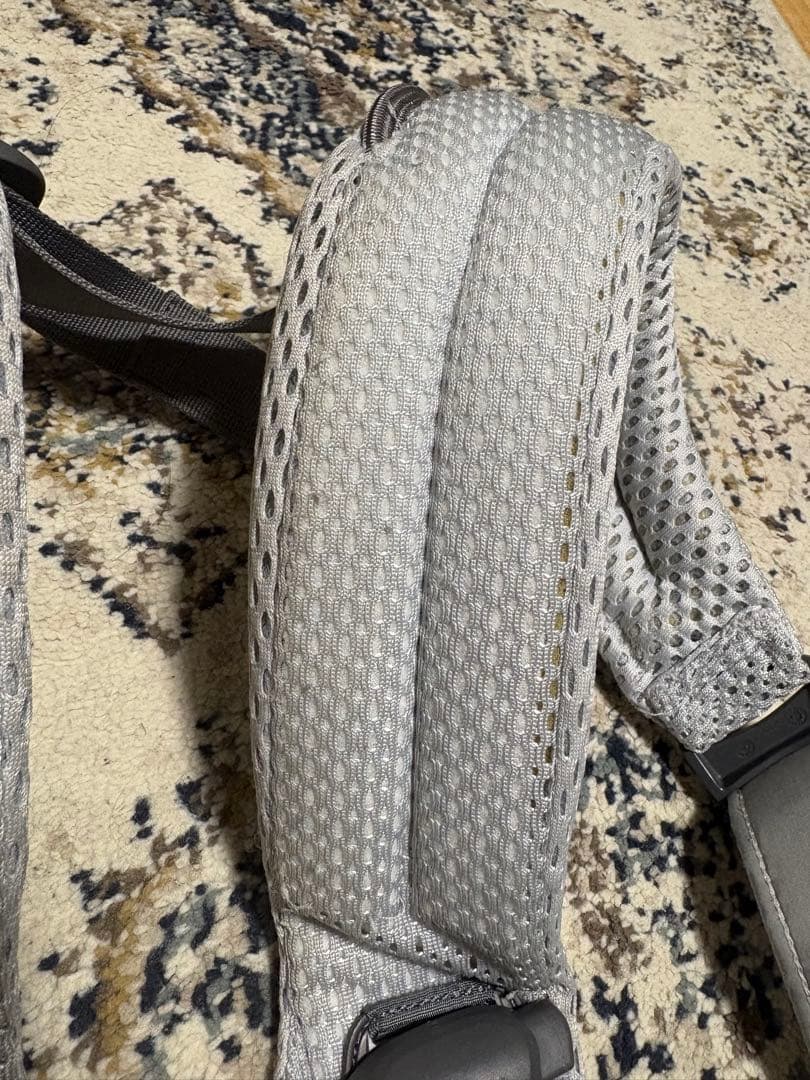 ベビービョルン ベビーキャリア HARMONY ハーモニー シルバー