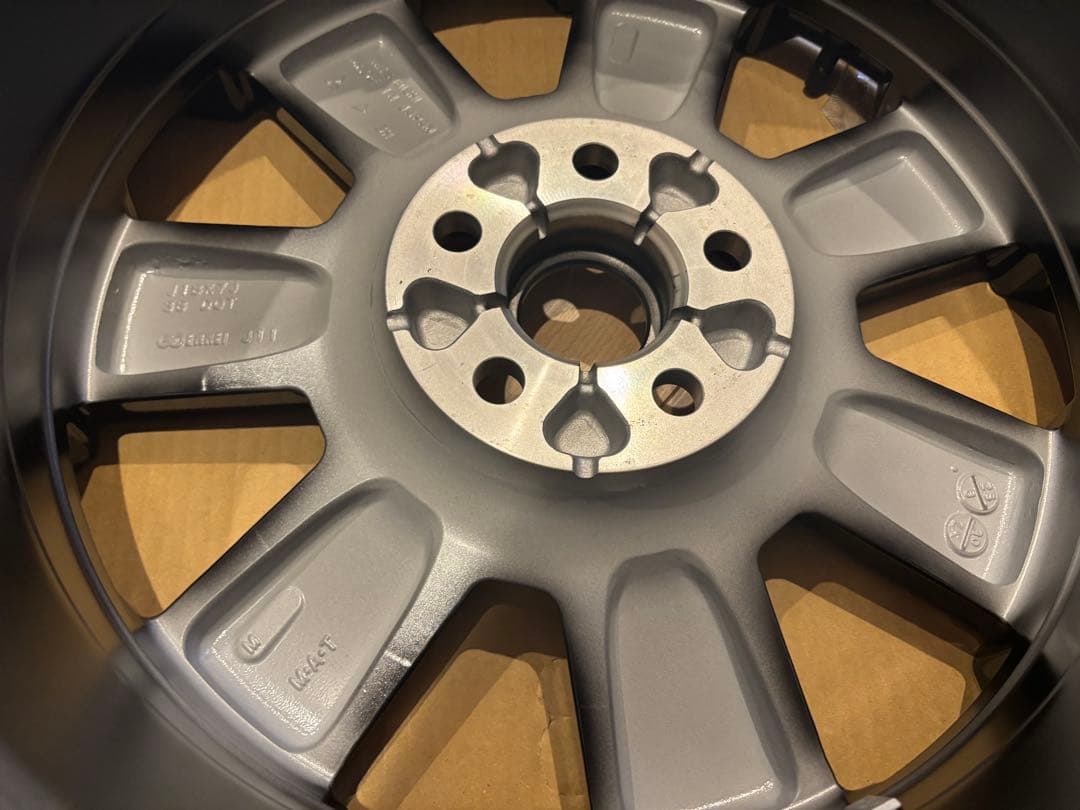 三菱 デリカD:5 純正ホイール 18インチ 1本 新車外し タイヤ無