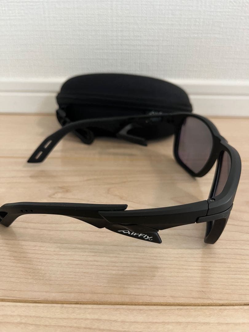 AirFly ブラック サングラス ケース付き