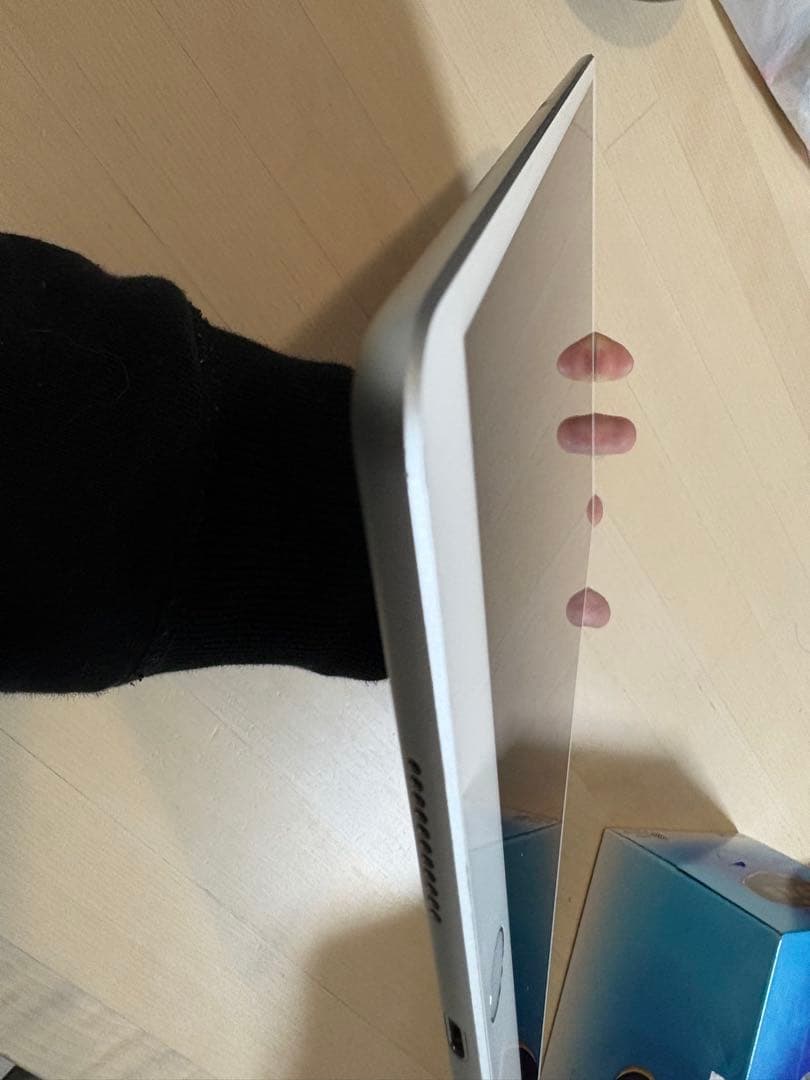 ト*ゥ様 Apple iPad air 3 第3世代　64gb docomo 現
