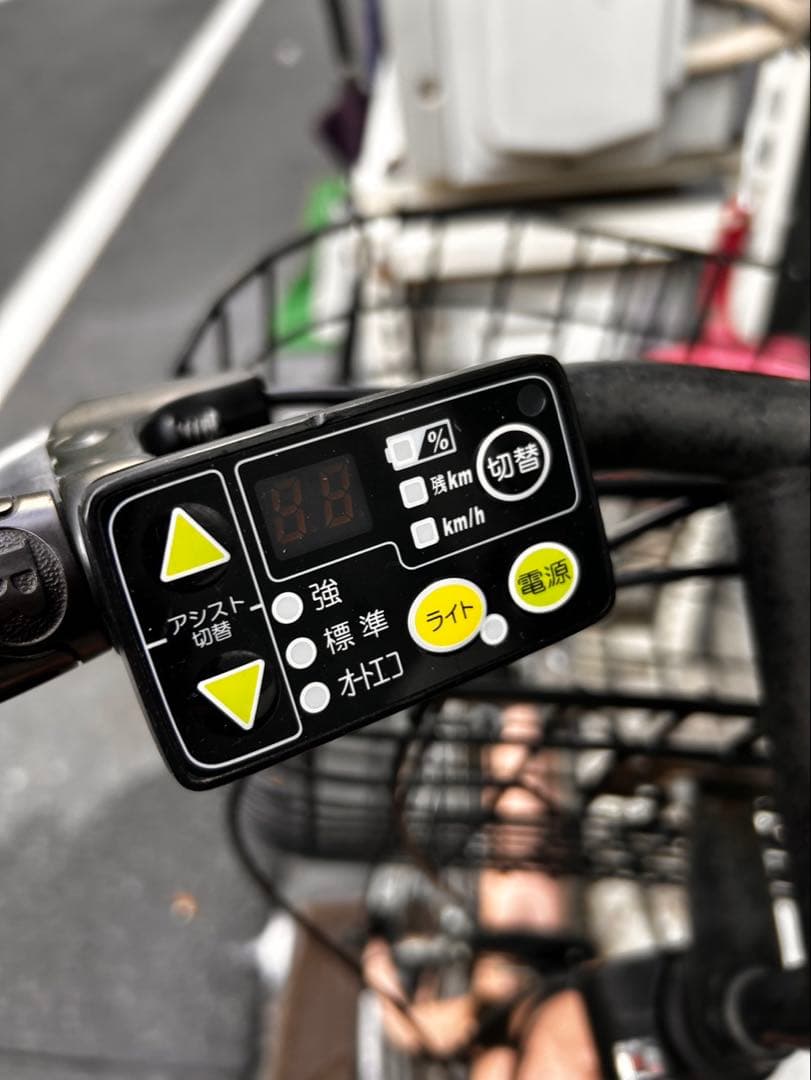 ブリヂストン電動自転車Assista 26インチ　かご、荷台付き