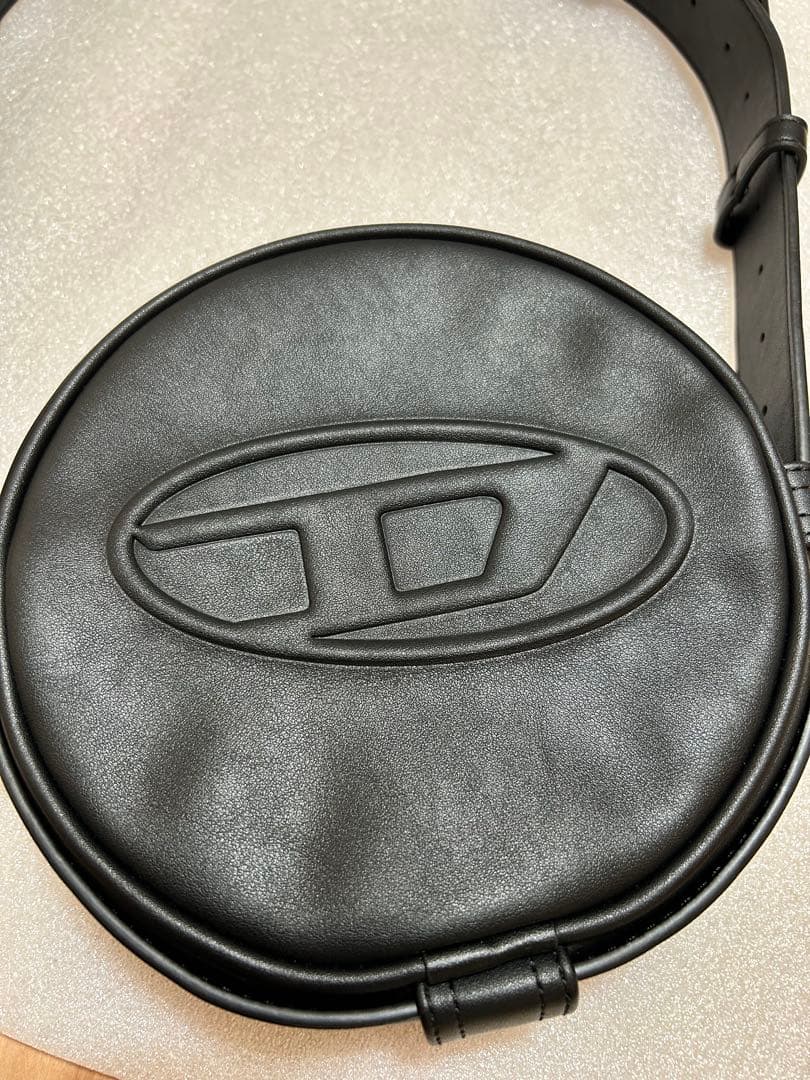 美品✨DIESEL ディーゼル ショルダーバッグ Dロゴ ラウンドボディバッグ