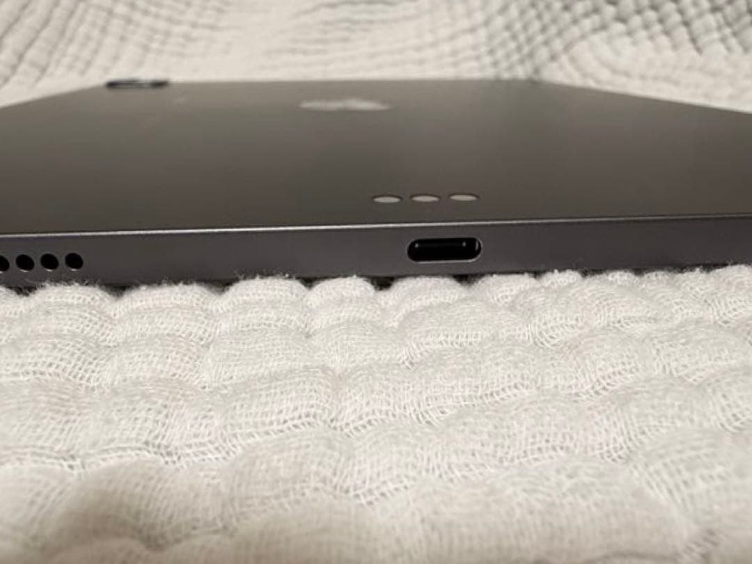 【美品】iPad Pro 12.9インチ 本体+ Magic Keyboard