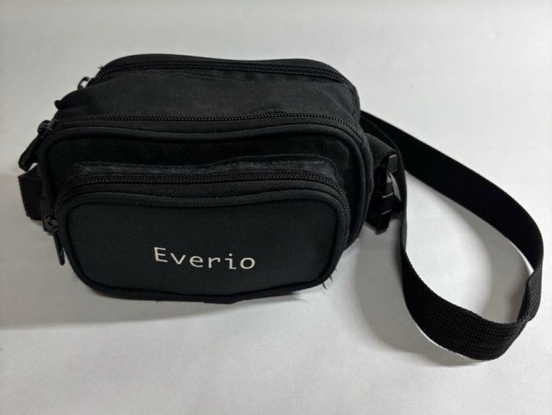 JVC Everio GZ-E565R フルHDビデオカメラ レッド