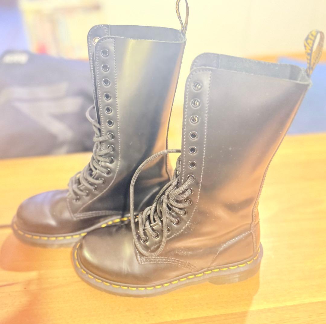 ドクターマーチン ブラック Dr Martens 23.5cm