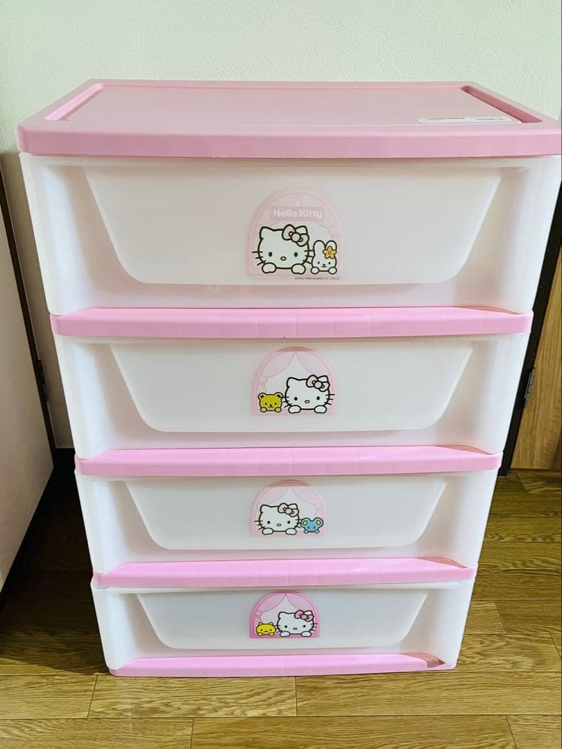 サンリオ ハローキティ 衣装ケース チェスト 4段 ピンク　アイリスオーヤマ