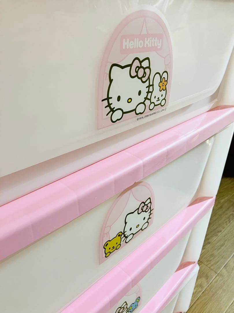 サンリオ ハローキティ 衣装ケース チェスト 4段 ピンク　アイリスオーヤマ