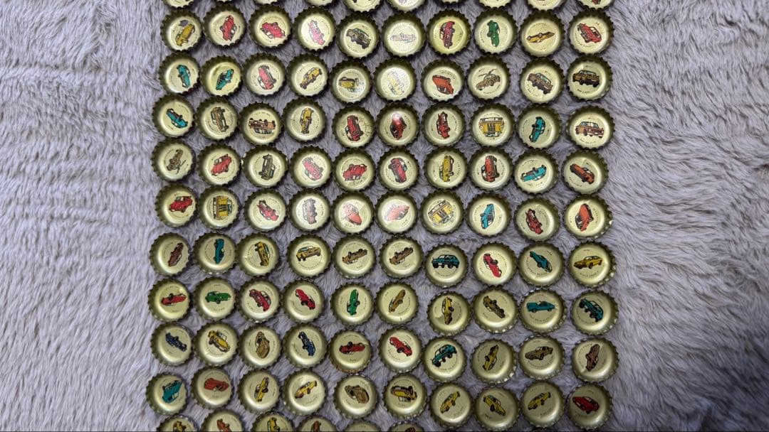 大迫力232個！スーパーカー王冠　昭和レトロ　コカコーラ　ファンタ　コレクション