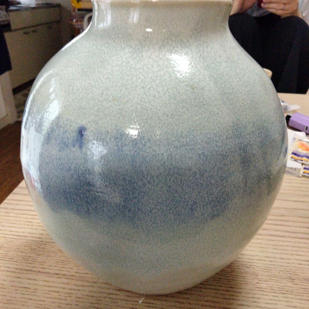 白磁の壺