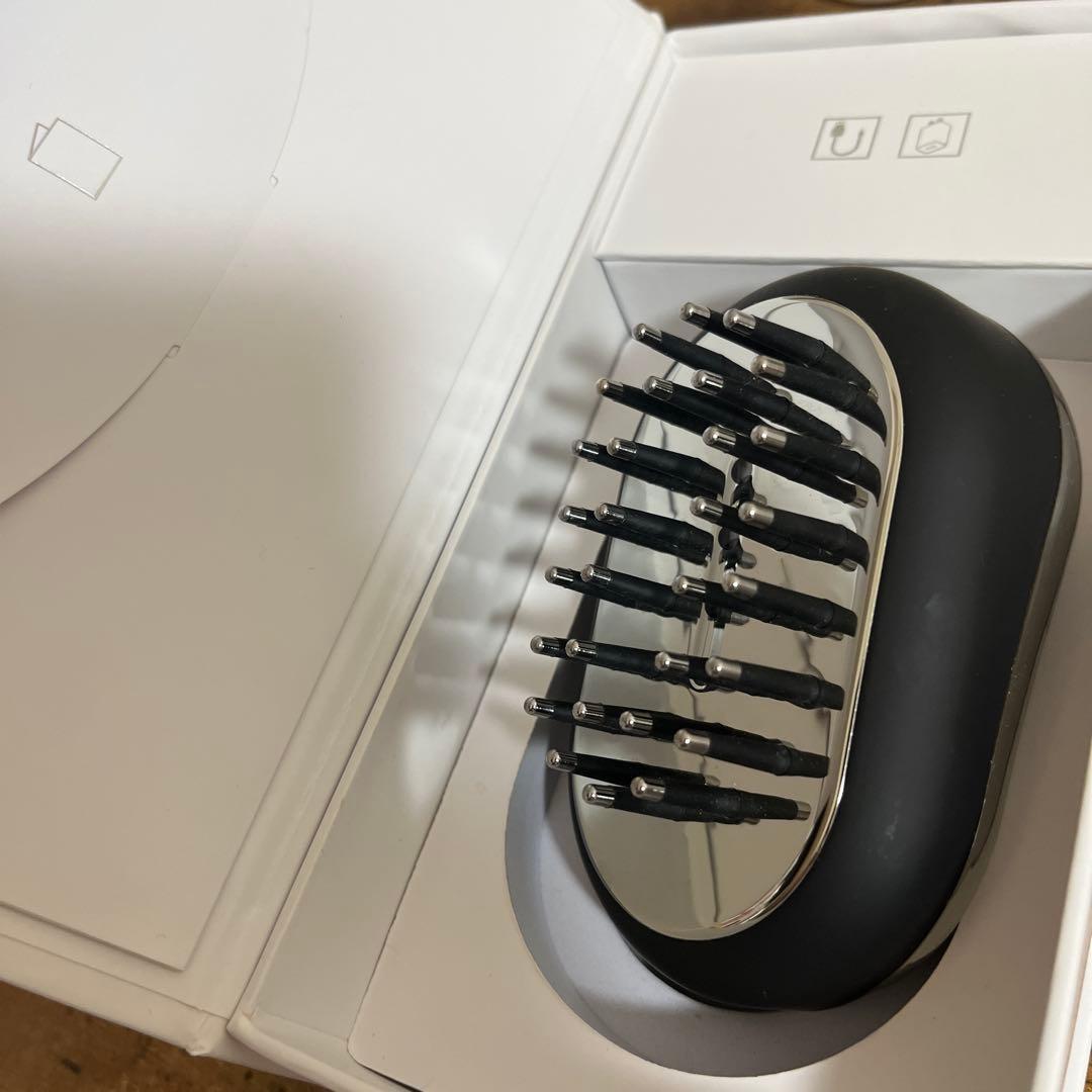 【美品】アデランススマスビート電動ブラシ（説明書なし）