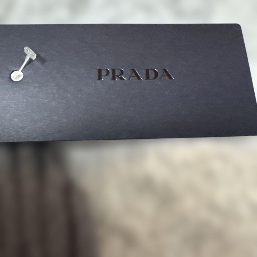 PRADA グレー ニット帽