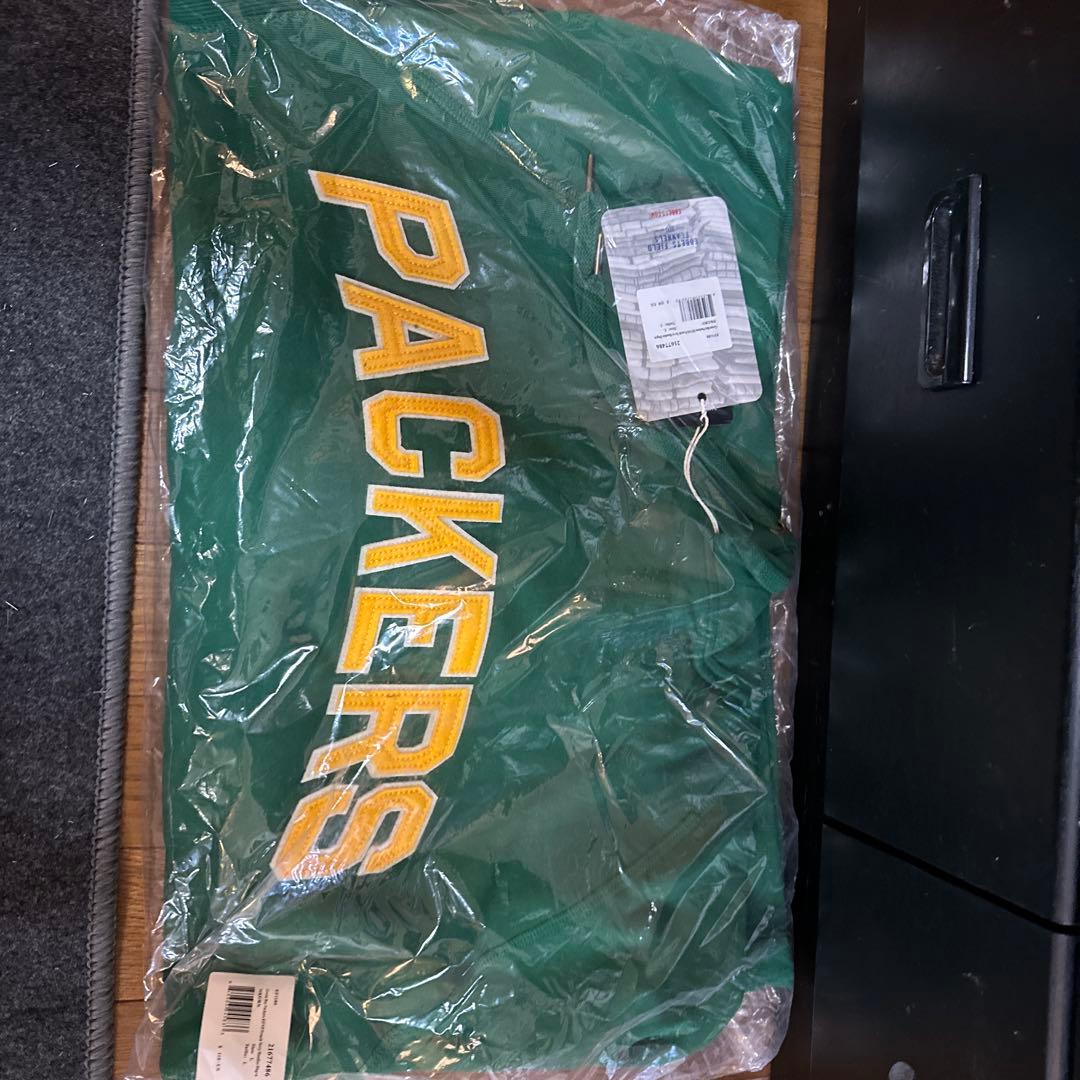 新品　GB PACKERS アメフト NFL Lサイズ パーカー