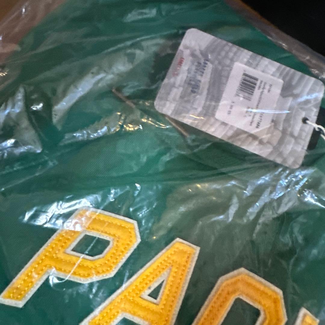 新品　GB PACKERS アメフト NFL Lサイズ パーカー