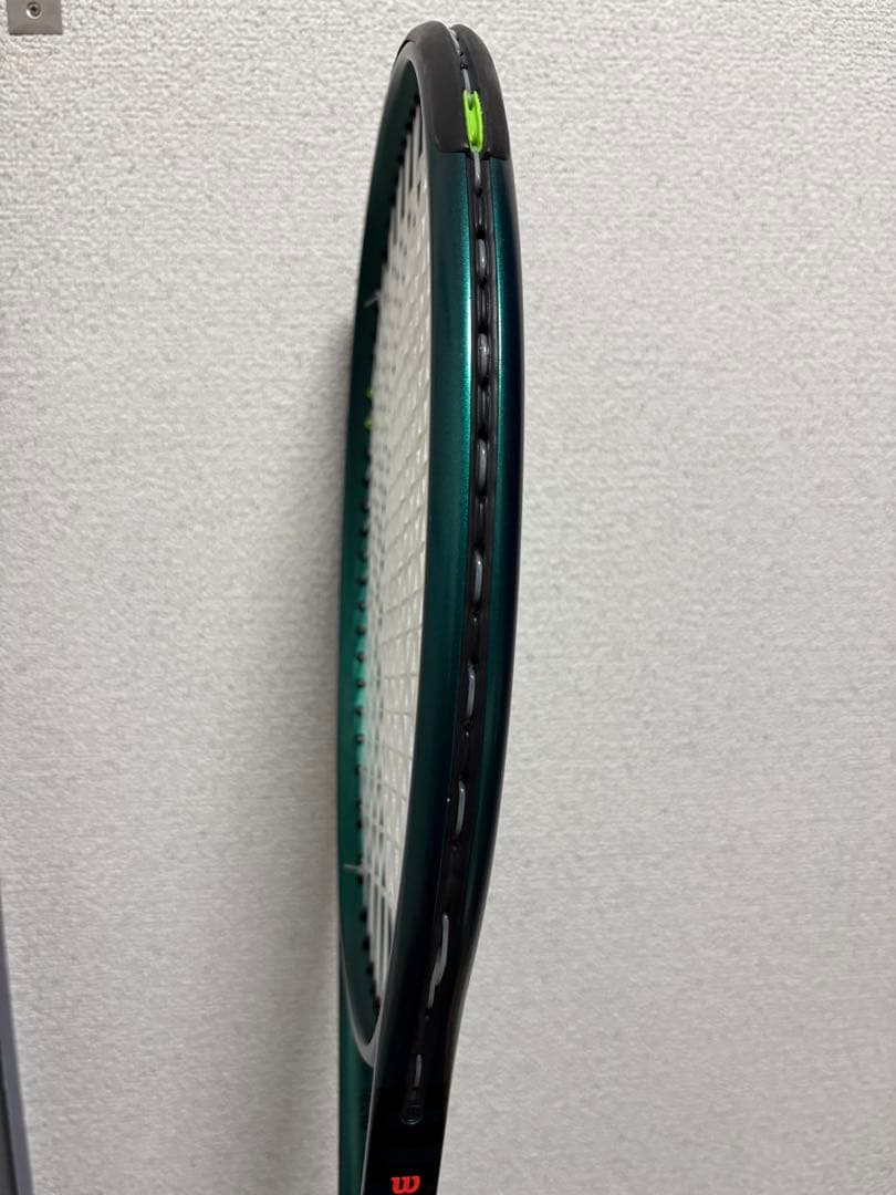 Wilson BLADE100 硬式テニスラケット V9 16x19