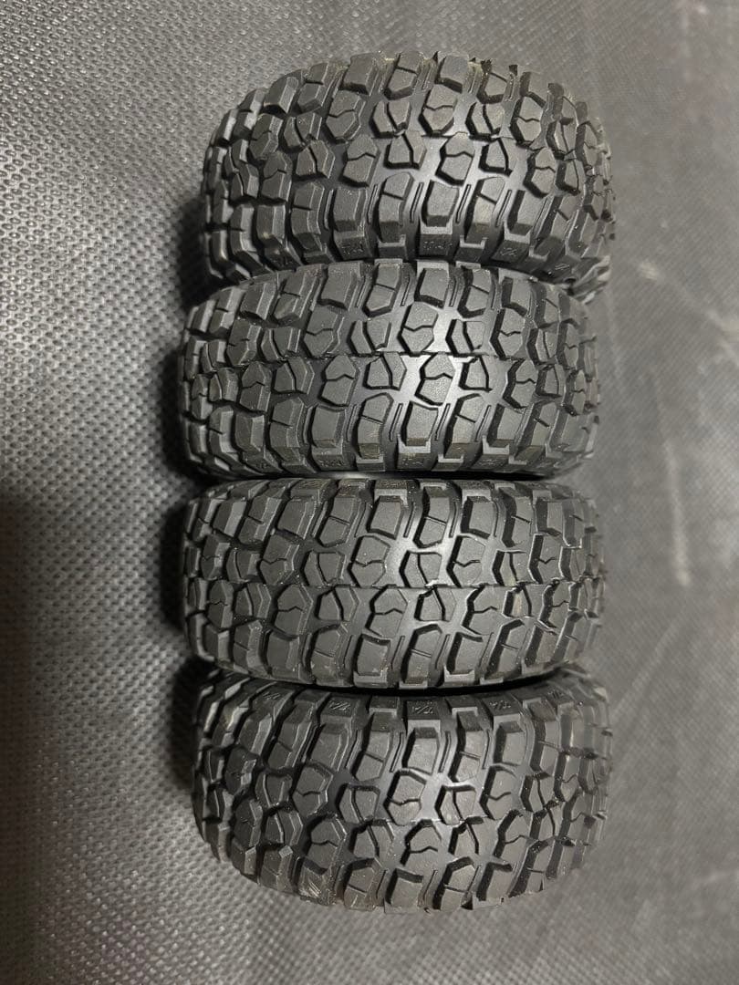 トラクサス　スラッシュ　タイヤ　ショートコース