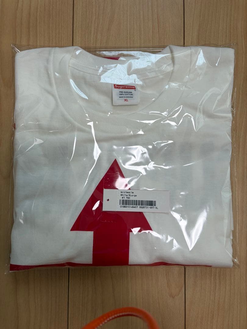 26SSモデルSupreme WORLD FAMOUS Tシャツ