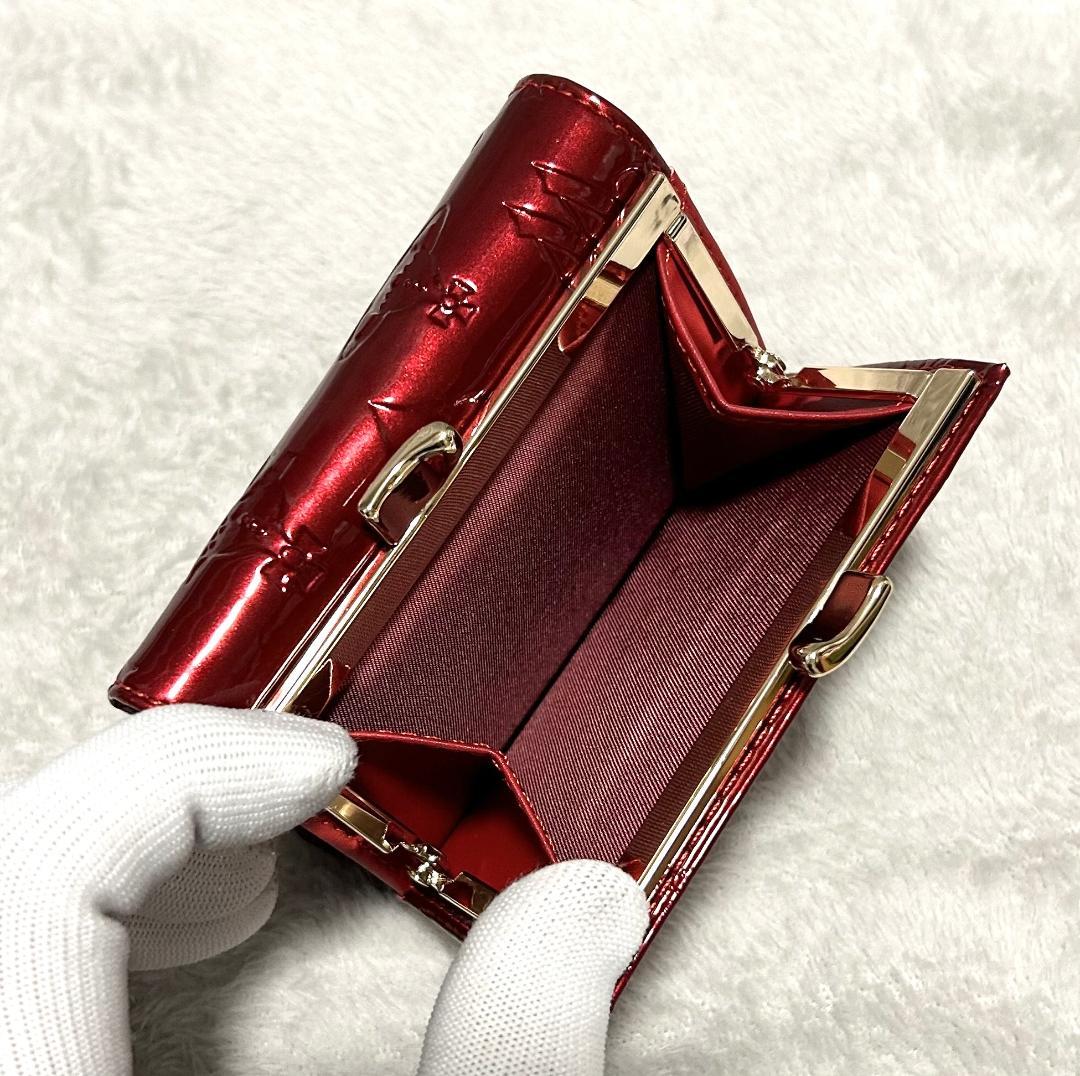 ★新品★Vivienne Westwood 三つ折り財布 ブラック エナメル 赤