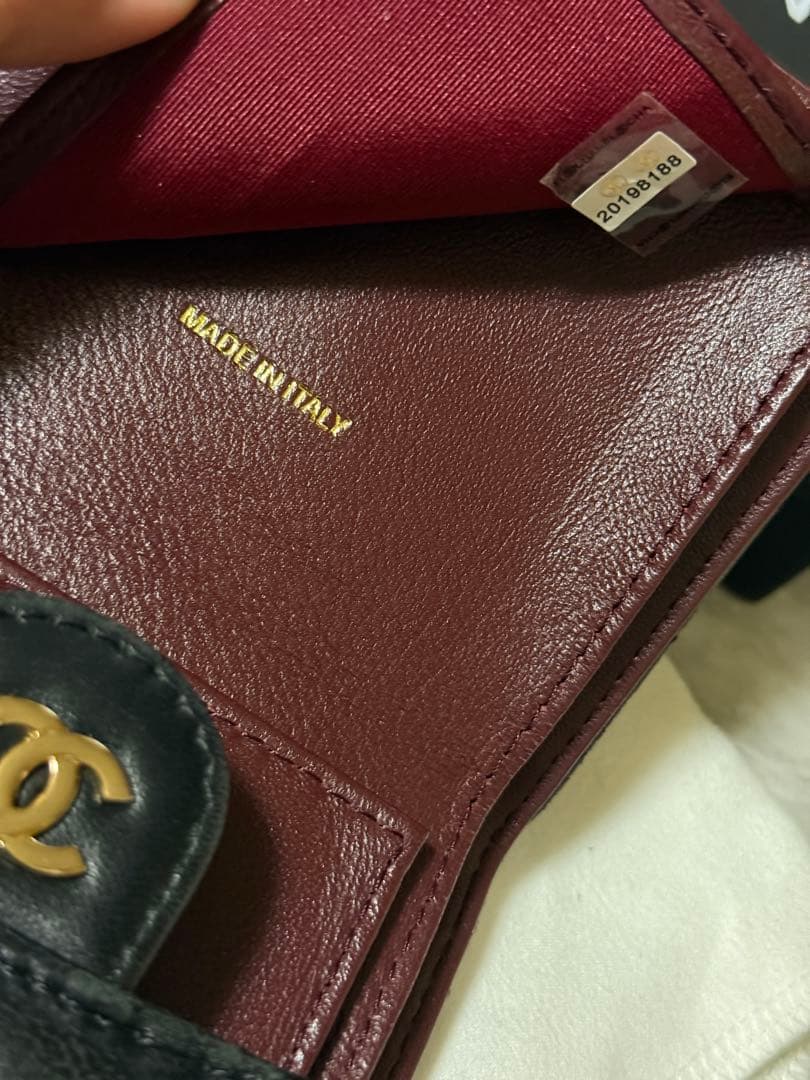 CHANEL シャネル クラシック スモール フラップ ウォレット 三つ折財布