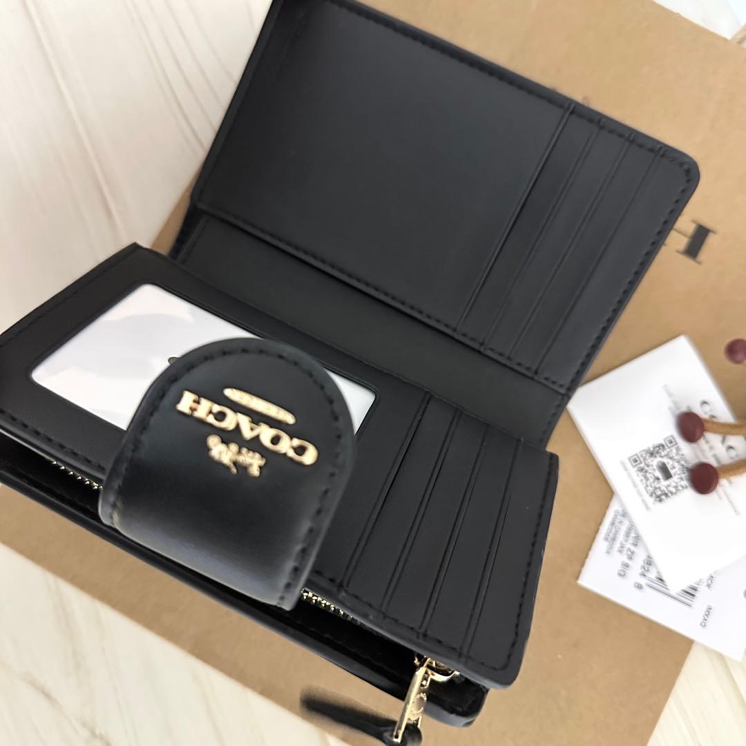 新品　COACH　コーチ 折り財布　ブラック ２つ折り財布