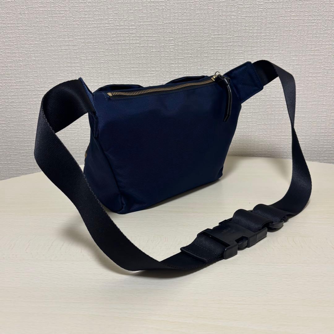 ayako 　LANVIN en Bleu｜リボンショルダーバッグ
