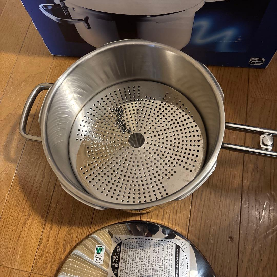 新品⭐︎Tupperware Perfect Kitchen 圧力鍋