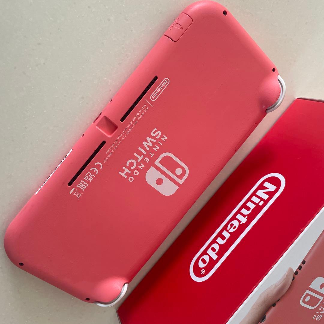 Nintendo Switch Lite コーラル ひび割れあり