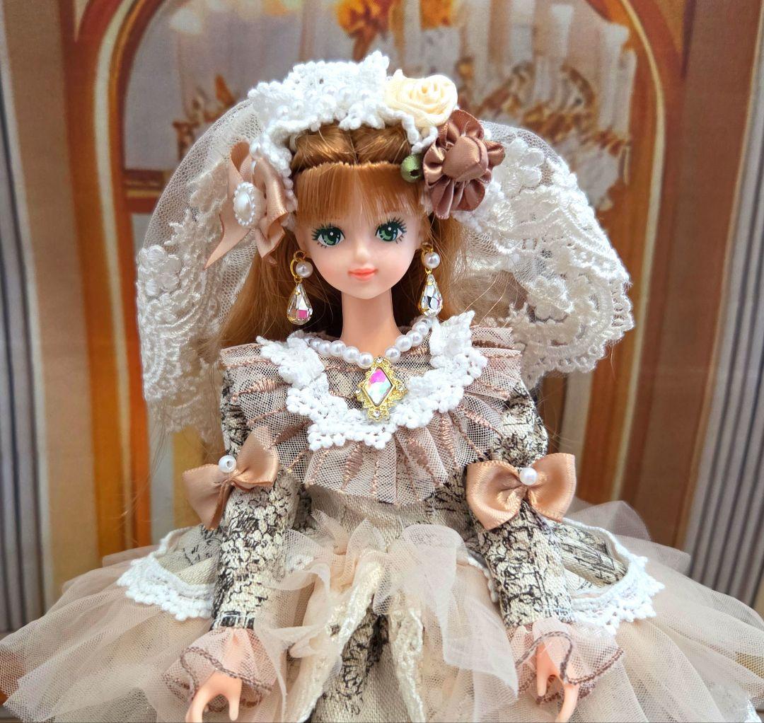 ジェニーちゃん服　ル・アモー・ドゥ・ラ・レーヌドレスペア