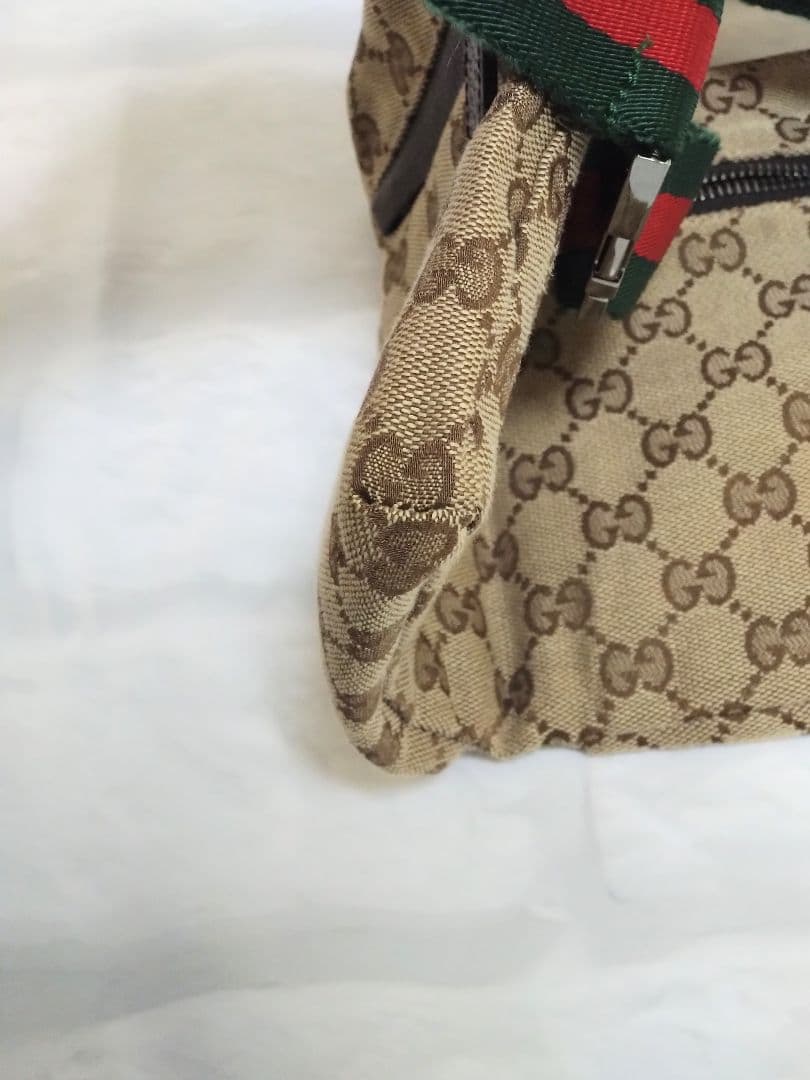 【美品】GUCCI GGキャンバス ボディバッグ　布袋付き