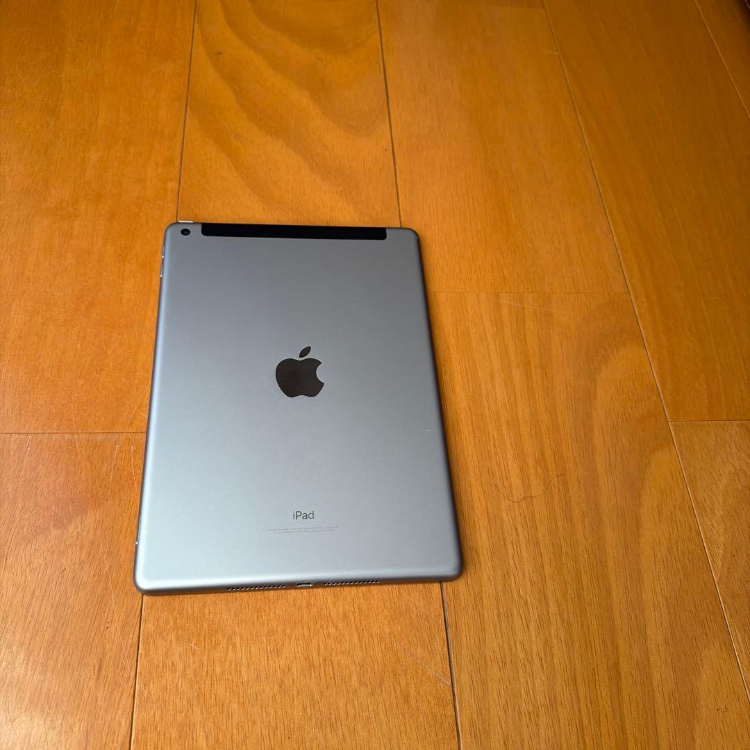 Apple iPad 6th Generation シルバー 本体