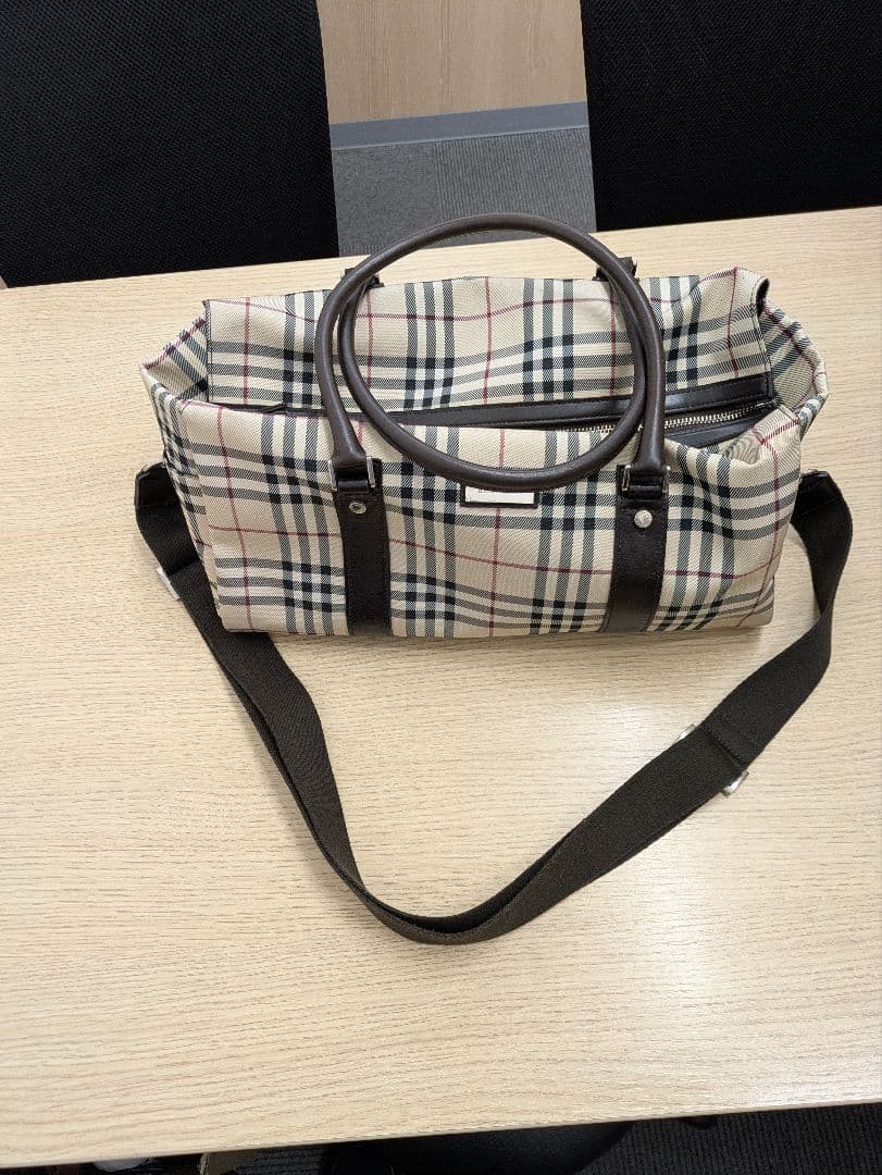 セール極美品　​バーバリーBurberry　ハンドバッグ　2wayボストンバッグ