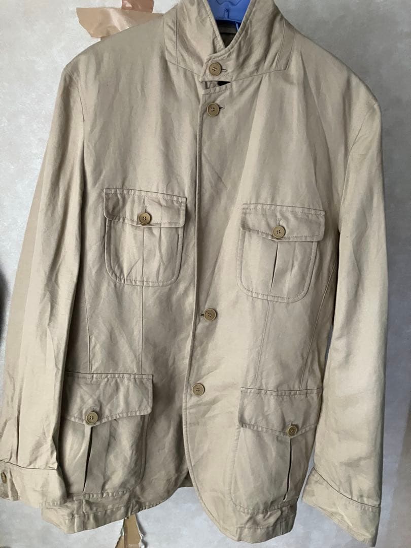 LACOSTEのサファリジャケットASPESI LEON